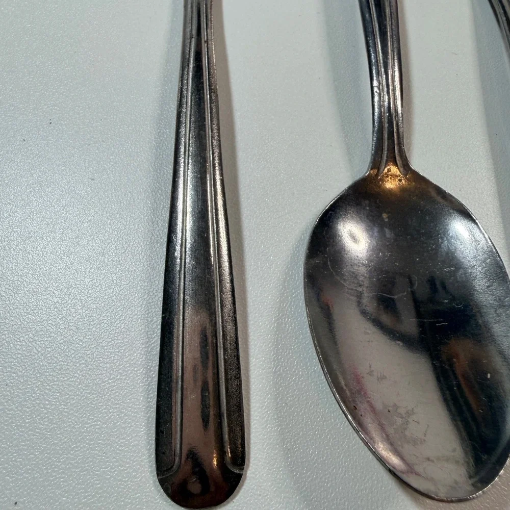 Set of 4 Stainless China Silverware Teaspoons Double Line Border Pattern Silver